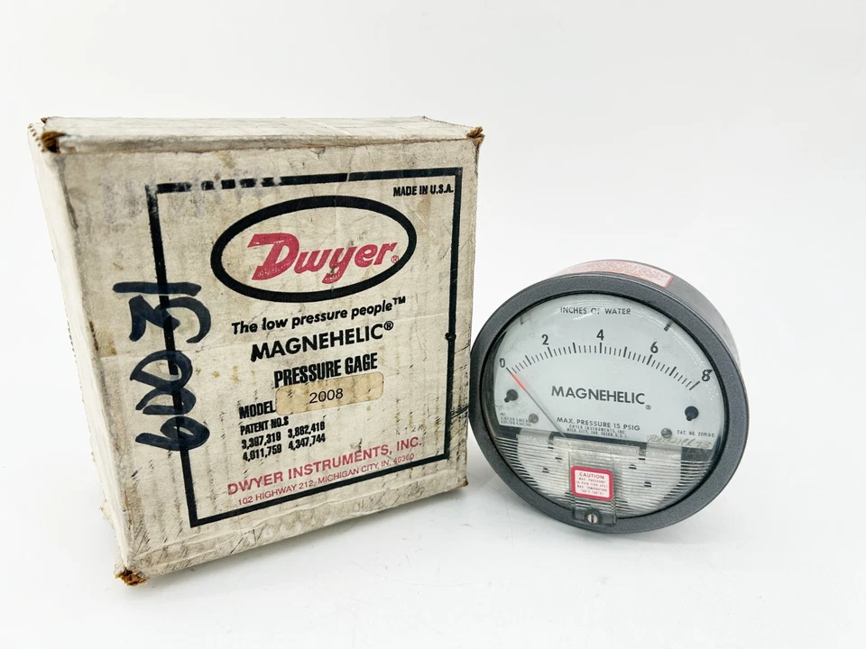 New Dwyer 2008 Magnetic Pressure Gauge 0-8 Inches of Water - Image 1 of 4
