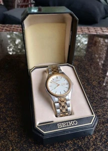 Vintage Working SEIKO Watch, Day Date Men’s Stainless Steel Watch with Case - Picture 1 of 7