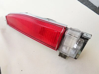 Chrysler Fifth Avenue New Yorker 1990-1991 conjunto de lentes de luz trasera MOPAR Foto 1 de 4