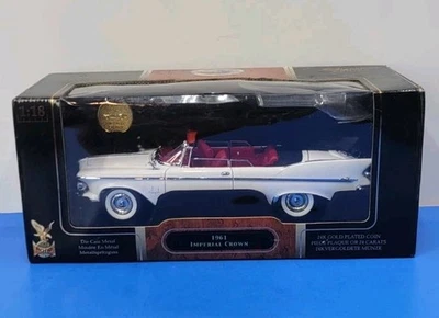 1961 IMPERIAL CROWN CONVERTIBLE, 1:18 Scale , SIGNATURE SERIES - Image 1 of 4