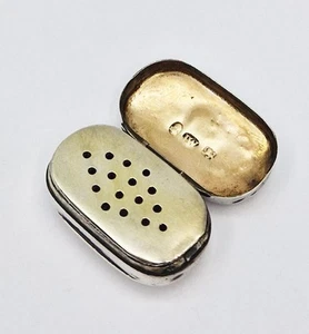 PICCOLA VINAIGRETTE GEORGE III ARGENTO STERLING Birmingham 1809 JOSEPH WILLMORE - Foto 1 di 5