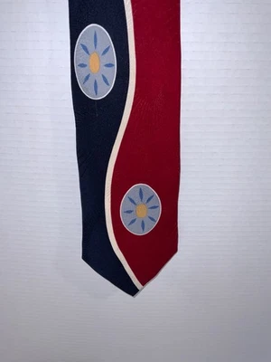 Corbata Woodard Hombre 100% Seda Gráfico, Borgoña, Azul Marino 4”,57” EE. UU., Tela Importada Foto 1 de 4