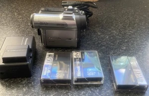 Panasonic NV-GS300 Mini DV Tape CCD Digital Video Camera - Picture 1 of 9