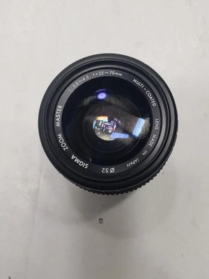 Sigma Zoom Master 35-70mm 1:3.5-4.5 Auto Focus Camera Lens Multi Coated - Image 1 of 4