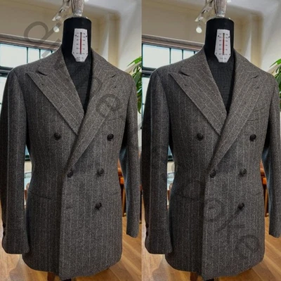 Trajes de hombre marrón oscuro a rayas lana pico solapa doble pecho boda esmoquin Foto 1 de 4