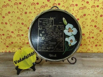 VTG Mid Century Utah Map & Sego Lilly Flower Souvenir Serving Tray 11" Diameter - Image 1 of 4