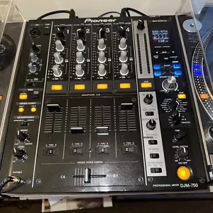 Pioneer DJM 750 4 Channel DJ Mixer, Mint Condition! - Picture 1 of 4