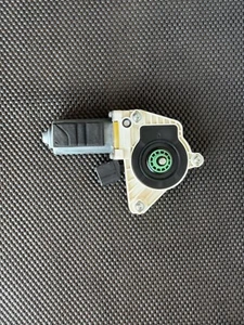 2014 - 2019 MERCEDES-BENZ CLA250 FRONT RIGHT RH WINDOW REGULATOR MOTOR OEM - Picture 1 of 6