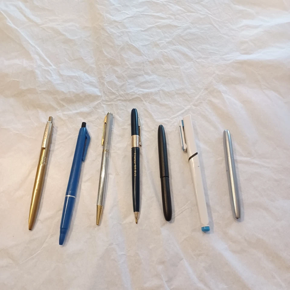 LOT de 6 stylos bille et 1 stylo plume ( Reynolds, Lecce pen, Eversharp,..) - Photo 1/4