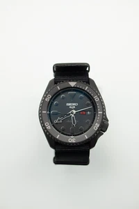 Seiko 5 Sports Automatic Stainless Steel Black Nylon Strap Men's Watch SRPD79 - Picture 1 of 5