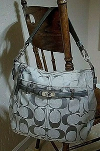 COACH Chelsea Ashlyn Signature Shoulder Bag-Silver & Gray F17834 Excellent Cond - Picture 1 of 9