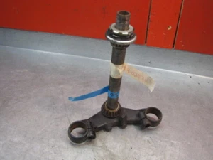 HONDA VF750F VF750 TRIPPLE TREE STEERING STEM T STUK 53200-MB2-000 - Bild 1 von 2