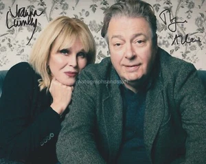 Joanna Lumley Roger Allam handsigniertes 8x10 Foto Autogramm Gespräch Hochzeit - Bild 1 von 2