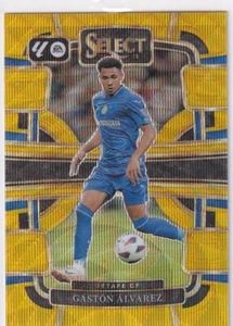 Panini Select La Liga 2023-24 No. 34 Gaston Alvarez Gold Wave Prizm 10/10 - Bild 1 von 2
