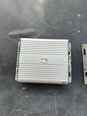 1999-2004 Ford Mustang Mach 460 Stereo Amps Amplifiers Foto 1 de 4