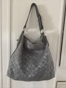 Coach Hobo Handtasche Canvas mit grauen Schlangenlederdetails - Bild 1 von 23
