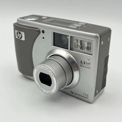 HP Photosmart 735 LCD Display 3.2MP Digital Camera - PARTS OR REPAIR - Image 1 of 4