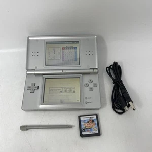 Nintendo DS Lite USG-001 Silver + Stylus, Bottom Cover, Cable - Tested Works - Picture 1 of 10