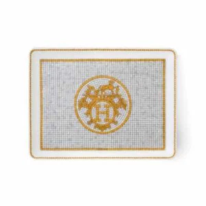 NEU HERMES MOSAIQUE AU 24 GOLD KLEINES SUSHI TABLETT #P026089P MARKE NEU IM KARTON SPAREN $$ KOSTENLOSER VERSAND - Bild 1 von 1