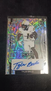 2022 Leaf Flash Tyler Badie 15/30 - Picture 1 of 2