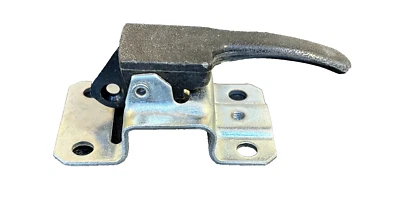 Hella 右握内门把手 - 191 837 227 / 61993 - 适合大众高尔夫 / 捷达 MK1 — 第 1/4 张图片