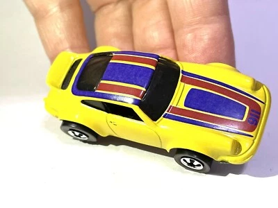 Porsche P-911 1974 Hot Wheels Redline "hecho a medida" - amarillo brillante como nuevo Foto 1 de 4