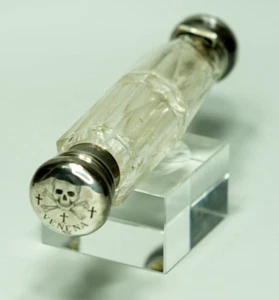 19c. Silbermontierung Kristall Medizin Gift Gegenmittel Flasche Schädel Schlange Becher VENENENA - Bild 1 von 15