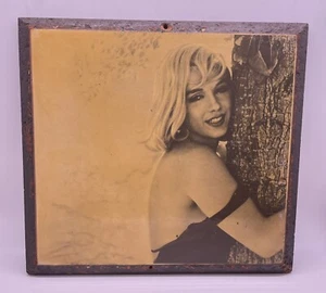 Marilyn Monroe In The Misfits (1961). 9 1/2” X 10 1/2” Wall Hanging - Picture 1 of 4