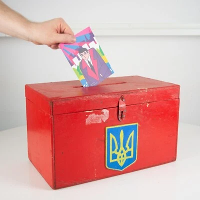 Cofre de almacenamiento de madera vintage, regalo para la diáspora ucraniana, regalo ucraniano Foto 1 de 4