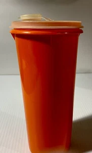 Vintage Tupperware orange großer runder Kanister 262 -13 mit Deckel/Ausgießer 32 Unzen - Bild 1 von 8