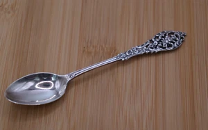 Antigua cuchara ornamentada de plata de ley de 1913 William Comyns & Sons London - Imagen 1 de 4