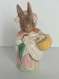 Royal Albert Beatrix Potter Figurine Mrs Rabbit BP6a 1989 BP109 - Picture 1 of 7