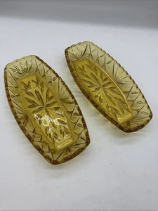 COPPIA di piatti vintage Nocciola-Atlante giallo ambra stella sedano relish bordi smerlati - Foto 1 di 9