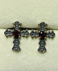 Beautiful 925 Sterling Silver Bigger Natural Red Garnet Stud Cross Earrings - Picture 1 of 10