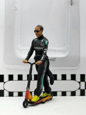 Lewis Hamilton Mercedes W15 Figure Skate Scooter 2024 1/43 Diecast F1 Cartrix