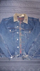Vintage 90s Woman's Small Embroidery Flannel Lined Denim Jacket With Vintage Pin - Bild 1 von 3