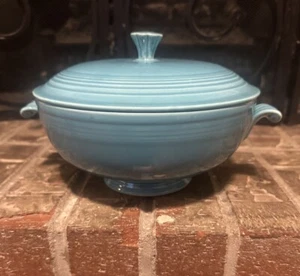 Vintage Fiesta, Covered Casserole w/Lid, Turquoise - Picture 1 of 10