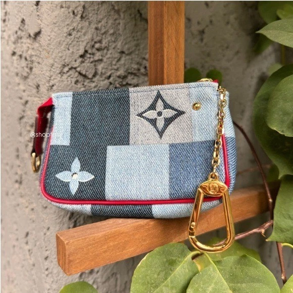 Louis Vuitton Outdoor Pochet デニムクロスボディ Louis Vuitton Pochette Denim Exterior Bags & Handbags for Women