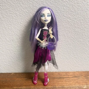Monster High 2010 Spectra Vondergeist Primera Ola MUÑECA en Traje y Mascota Rhuen - Imagen 1 de 7