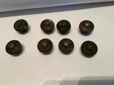 8 Antike alte Metall Möbelgriffe KNAUF TÜR KNOPF RUND ANTIK & ALT - Bild 1 von 3