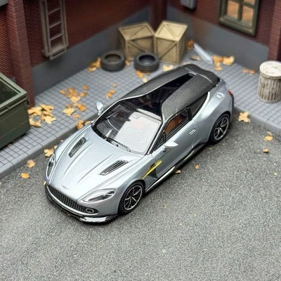 KING MODEL 1:64 Aston Martin Vanquish Zagato Shooting Brake Diecast Model Silver Foto 1 de 4