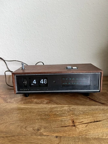 Vintage Sony Digimatic Flip Alarm Clock - AS IS Cover