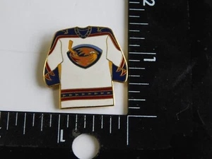 NHL NATIONAL HOCKEY LEAGUE TEAM LOGO ATLANTA THRASHERS TRIKOT PIN - Bild 1 von 2