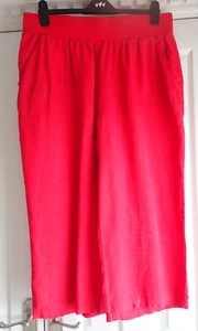 Seasalt Cornwall Red Lunar Light Crops UK18 Superb - Picture 1 of 8