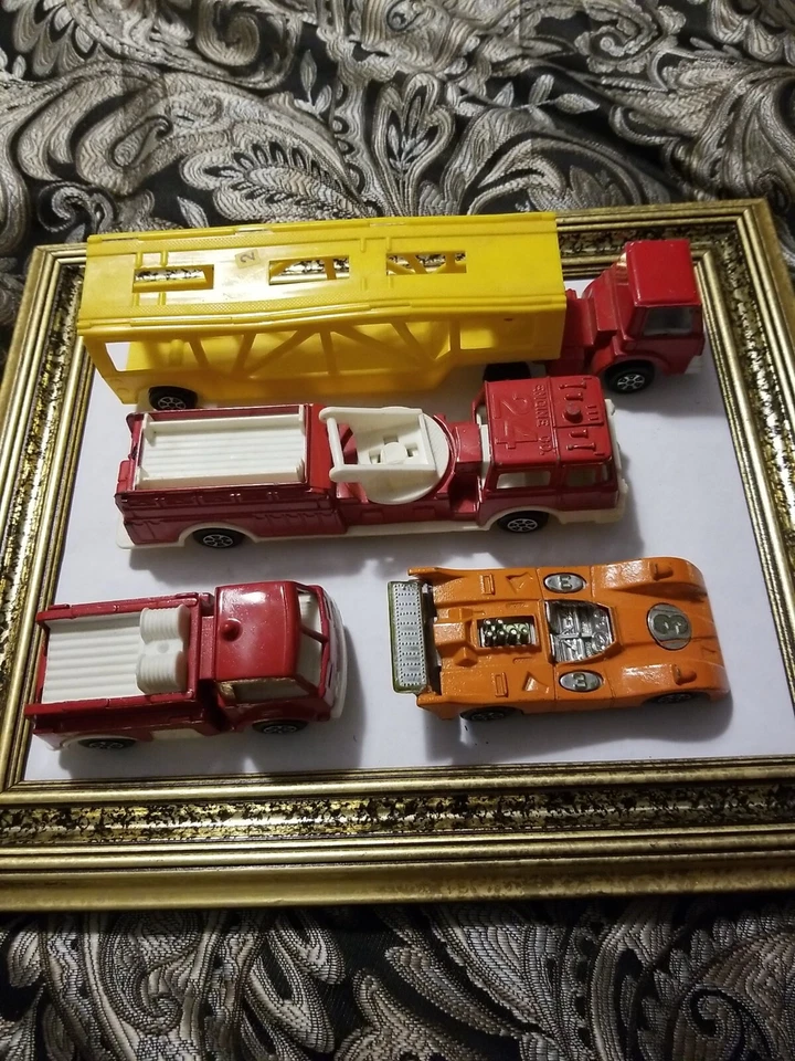 Lote de 4 coches de carreras vintage de camiones de bomberos años 60’s 70’s. Juguete Tootsie tal cual Foto 1 de 4