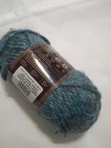 LION BRAND HOMETOWN USA YARN COLOR #308 KEY LARGO TWEED 4 Oz. - Picture 1 of 7