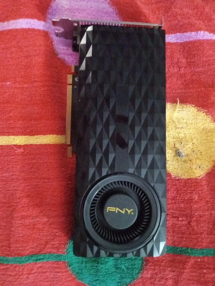 PNY VCGGTX9704XPB Foto 1 de 1