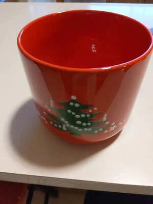 Waechtersbach Germany Red Christmas Tree COOKIE JAR? - Image 1 of 4