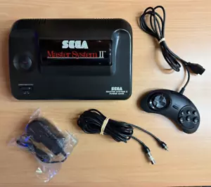 SEGA MASTER SYSTEM II CONSOLE + SONIC BUILT-IN + ACCESSORIES ** FREE POST ** - Picture 1 of 8