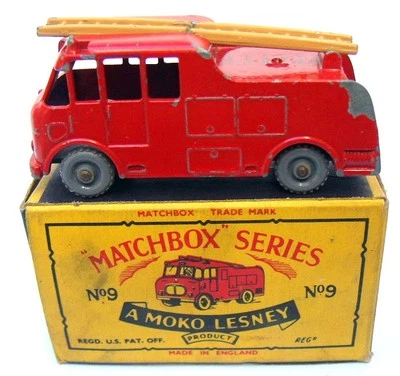 Matchbox Moko Lesney 9 "Fire Engine Merryweather" Box.Vintage.1950 - Image 1 of 4
